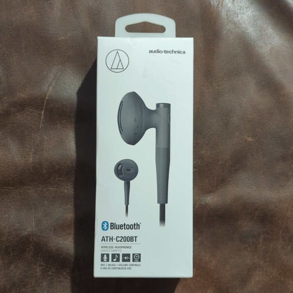 Bluetooth wireless headphones